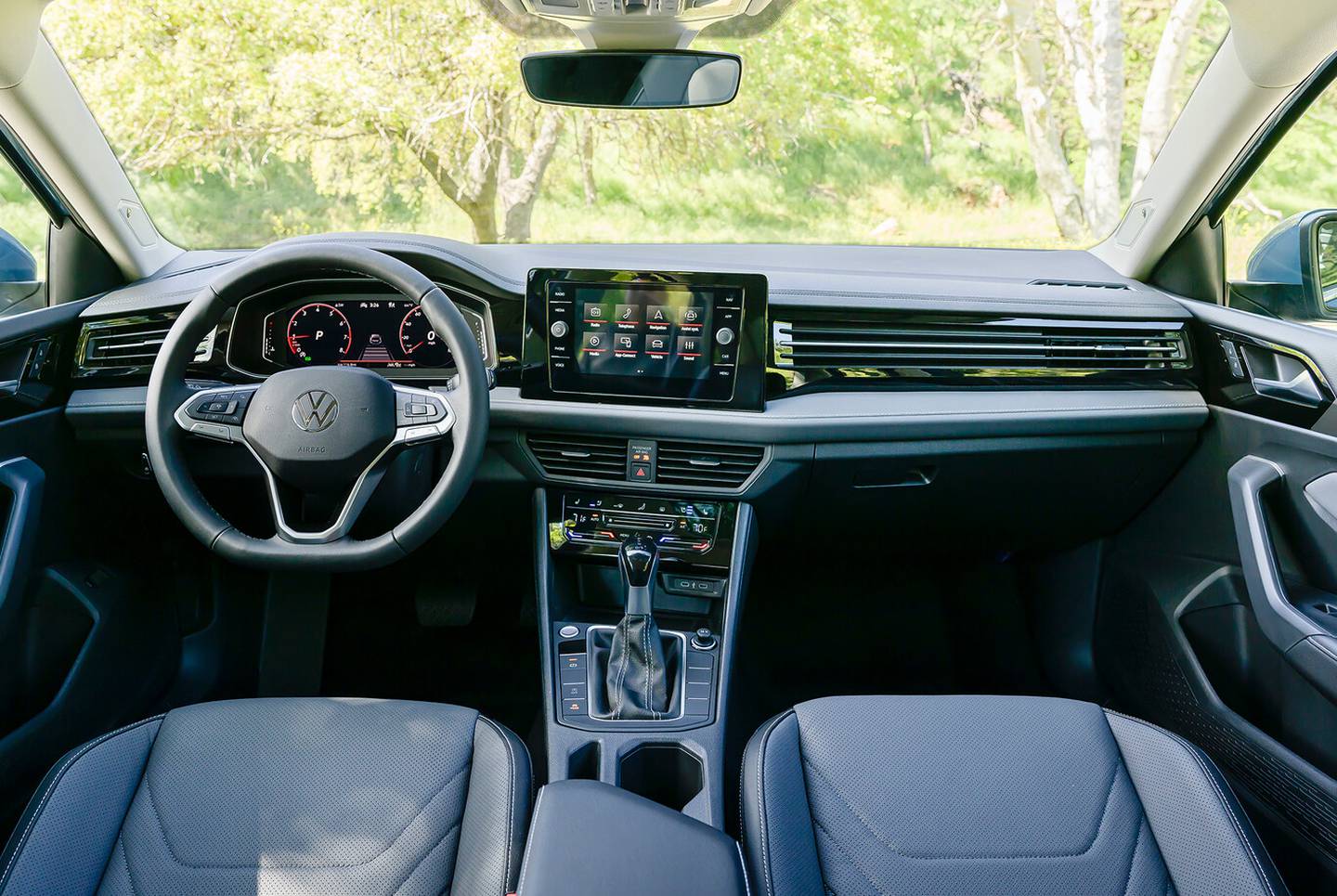 Su interior no se escapó a los ligeros cambios. Foto: VW.