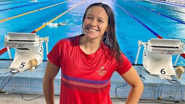 Nadadora Alondra Ortiz vio coronado el mudarse de país para llegar a unos Juegos Olímpicos