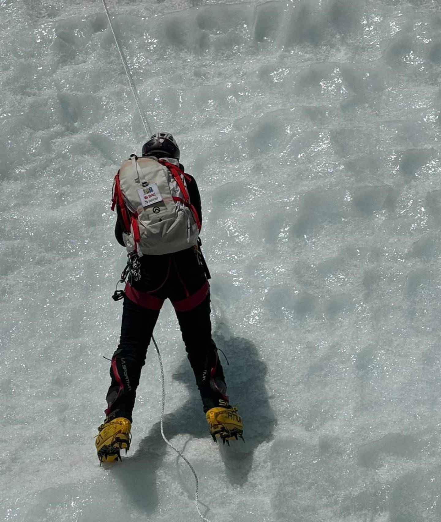 la costarricense Ligia María Madrigal Moya conquistó la cima del mundo, el monte Everest, el pasado 22 de mayo