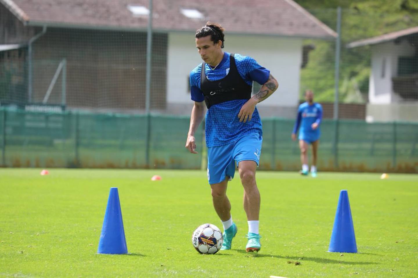 Luis Paradela esta semana fue oficializado en su nuevo equipo en Rumanía. Foto: Instagram.