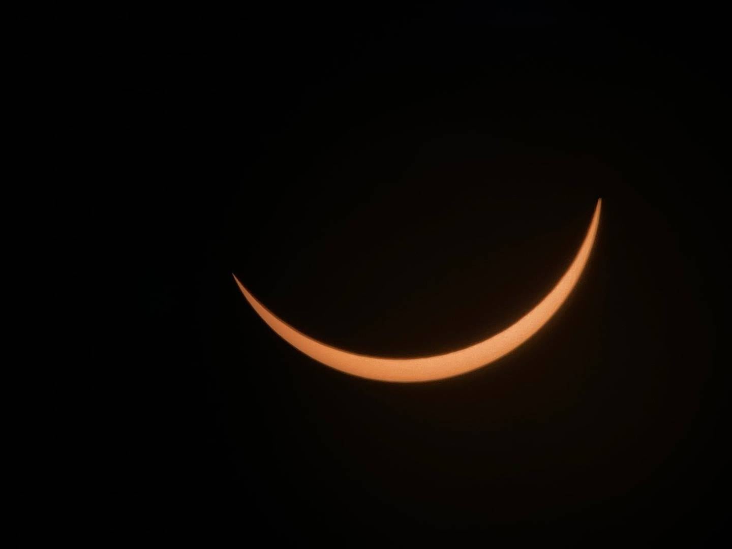 Nuestro corresponsal en Estados Unidos, William E.  Cordero, cubrió el eclipse total de sol en el estado de Vermont,  Estados Unidos, el 8 de abril del 2024