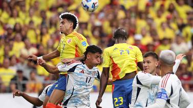 Prensa internacional se interesa en jugador costarricense de cara al duelo contra Paraguay 