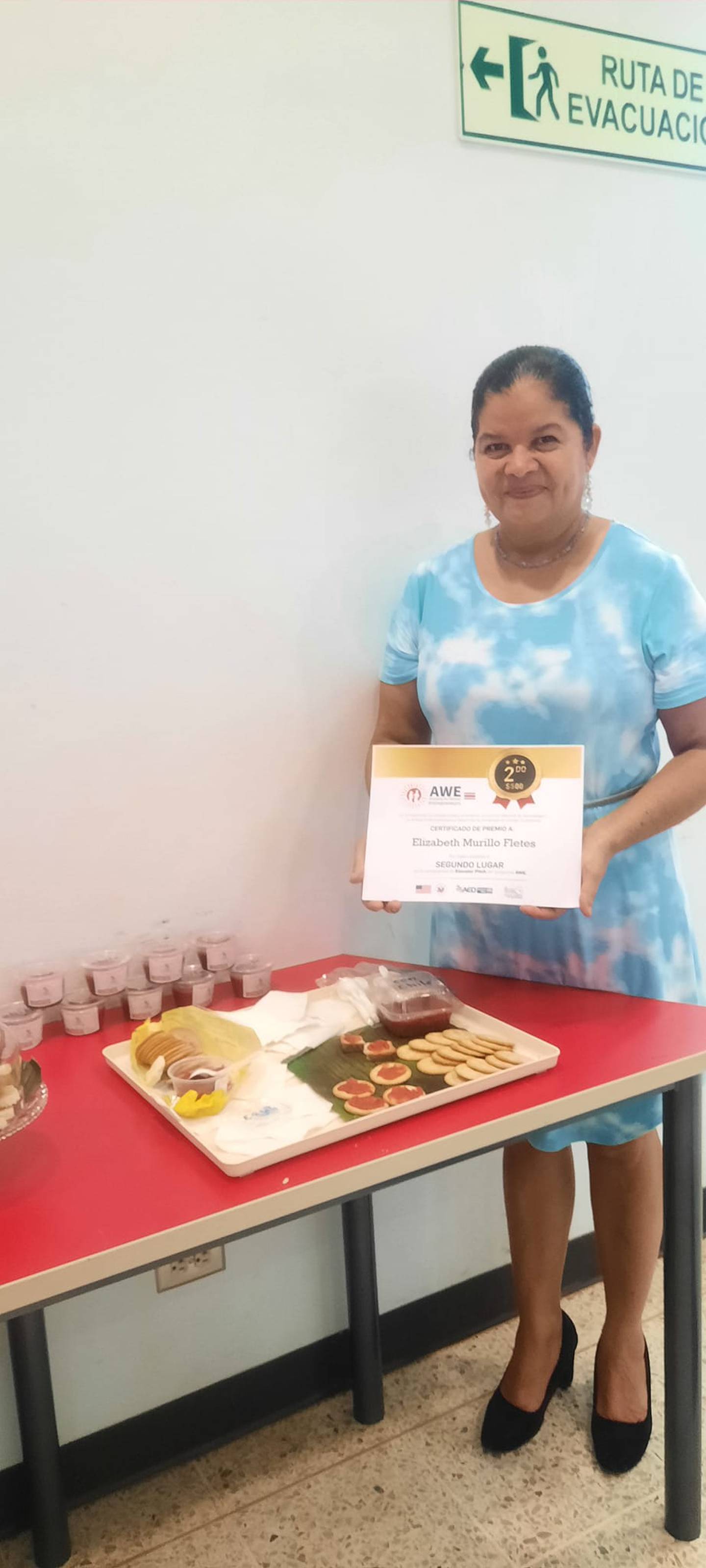 La emprendedora upañela, Elizabeth Murillo Fletes, tiene más de 9 años de hacer cajetas, jalea, confites, alfajores y hasta tartaletas de harina de frijol.