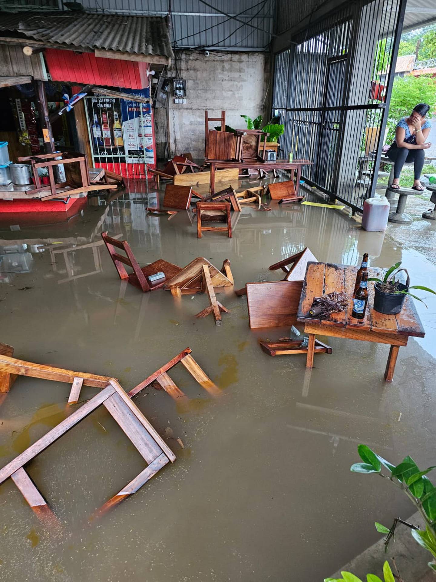 Inundaciones en Nicoya provocan emergencias