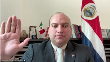 Embajador de Costa Rica en México se sentó en la galleta y no vendrá a dar cuentas al país