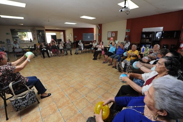 Fotos de adultos mayores del centro diurno de Rincón Grande de Pavas.